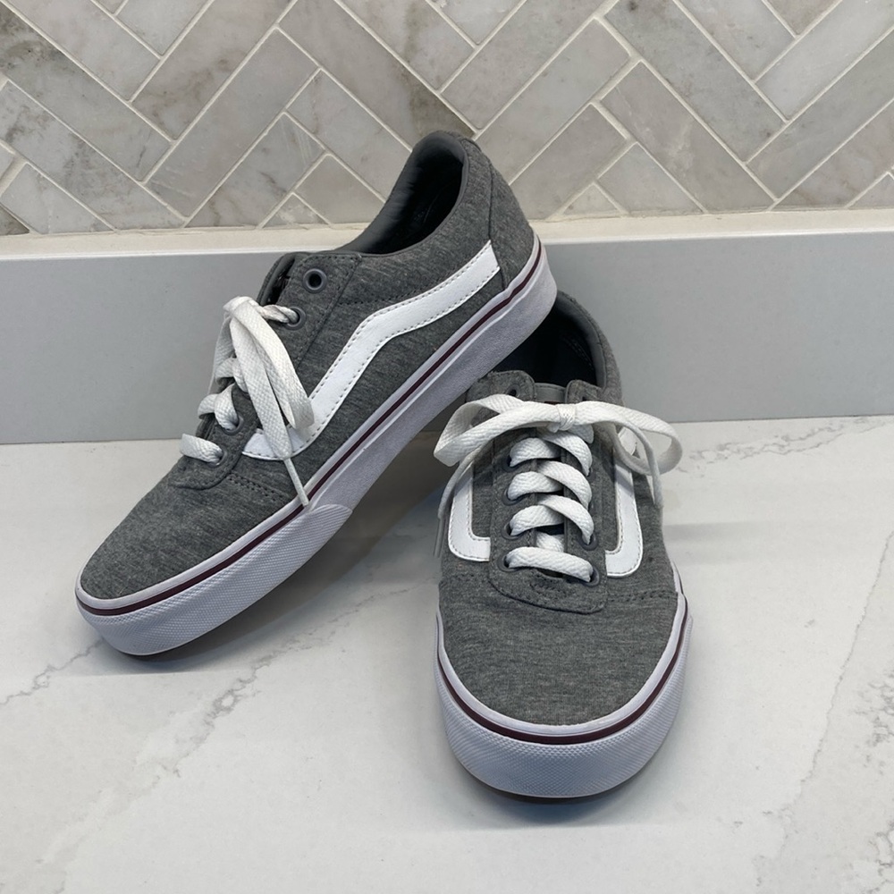 Women’s Old Skool Gray Speckle Jersey Vans 7.5